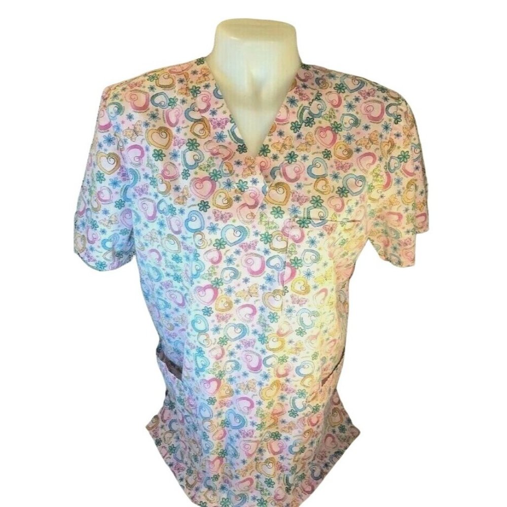 SB Scrub top Medium Pink Hearts Flowers V Neck 3 Front Pockets